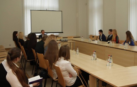 Студенти відвідали Міністерство закордонних справ, де обговорили важливі питання у сфері міжнародних відносин з Міністром закордонних справ Латвії Е. Ринкевичем